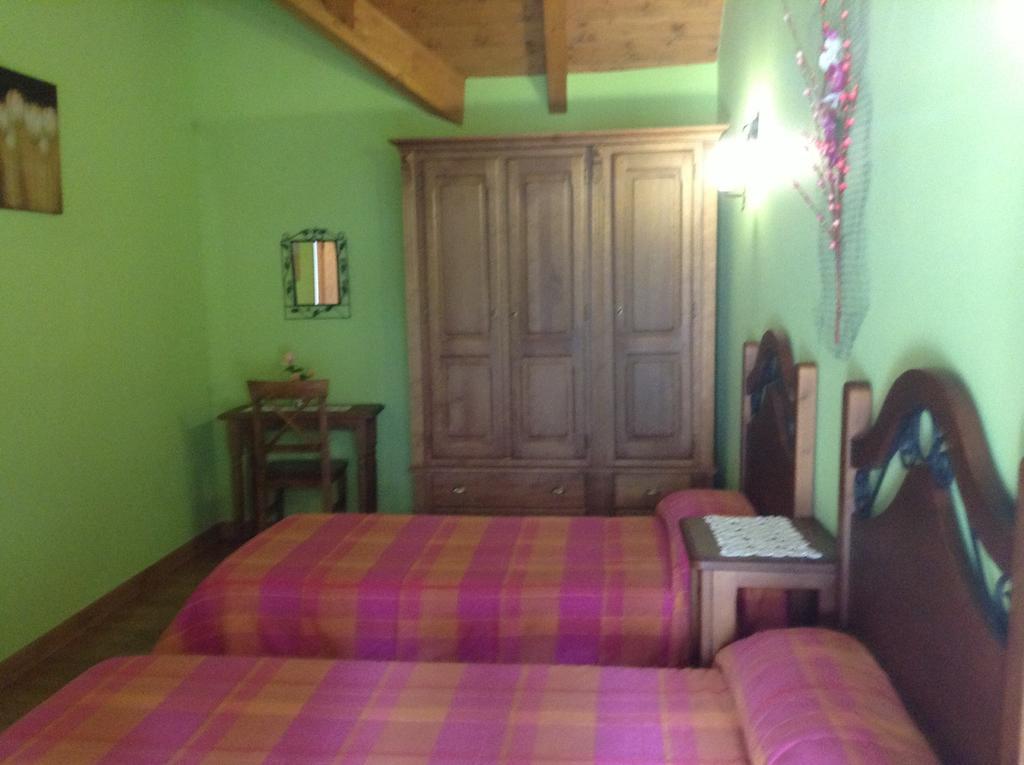 Casa Carpintero Apartment Torla-Ordesa Room photo